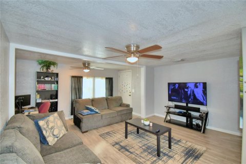 Villa ou maison à vendre à Bartow, Floride: 6 chambres, 198.07 m2 № 1382820 - photo 23
