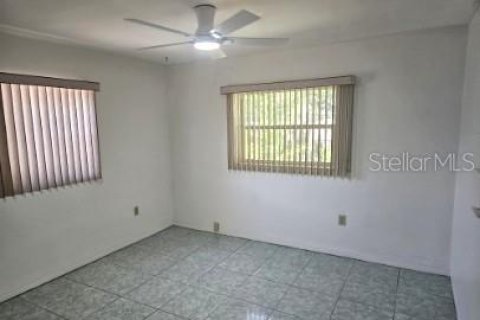 House in Saint Petersburg, Florida 2 bedrooms, 114.08 sq.m. № 1913820 - photo 15