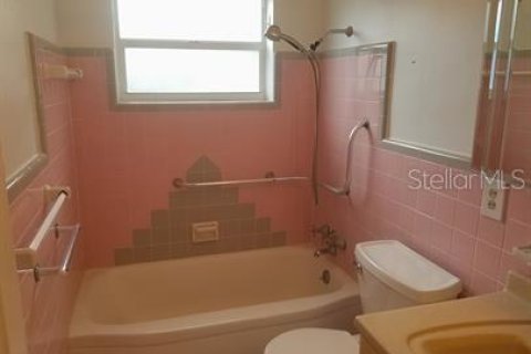 House in Saint Petersburg, Florida 2 bedrooms, 114.08 sq.m. № 1913820 - photo 23