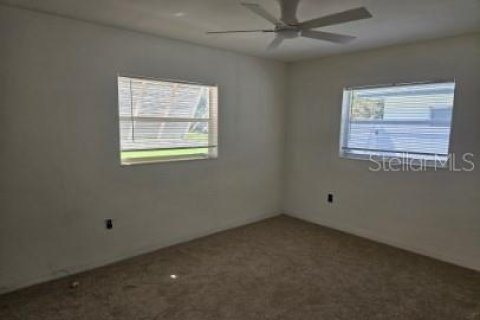 House in Saint Petersburg, Florida 2 bedrooms, 114.08 sq.m. № 1913820 - photo 22