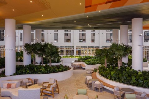 Apartamento en alquiler en Miami, Florida, 1 dormitorio, 64.1 m2 № 2169246 - foto 6