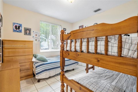 House in Weston, Florida 4 bedrooms, 199.83 sq.m. № 1755705 - photo 21