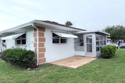Condo in St. Lucie, Florida, 2 bedrooms № 2146663 - photo 20