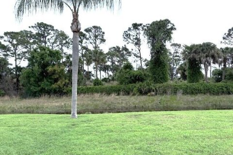 Condo in St. Lucie, Florida, 2 bedrooms № 2146663 - photo 21