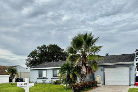 Villa ou maison à vendre à North Port, Floride: 3 chambres, 122.63 m2 № 1907776 - photo 2