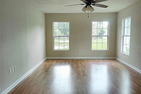 House in DeLand, Florida 3 bedrooms, 133.78 sq.m. № 1879908 - photo 13