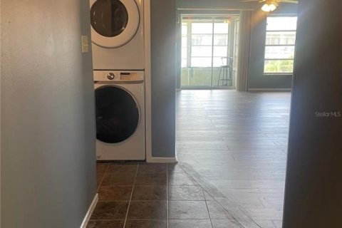 Condominio en alquiler en Port Charlotte, Florida, 2 dormitorios, 104.05 m2 № 1902306 - foto 3