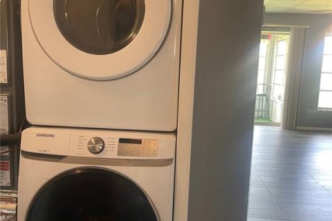 Condominio en alquiler en Port Charlotte, Florida, 2 dormitorios, 104.05 m2 № 1902306 - foto 11