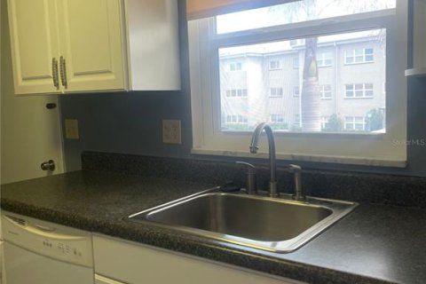 Condominio en alquiler en Port Charlotte, Florida, 2 dormitorios, 104.05 m2 № 1902306 - foto 5