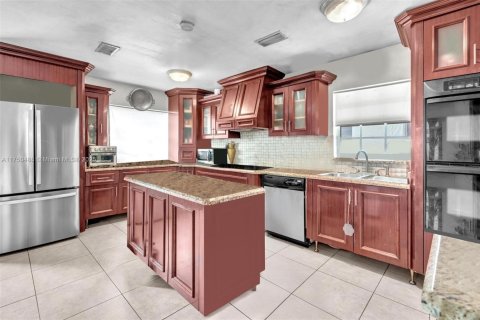 Villa ou maison à vendre à Miami, Floride: 3 chambres, 118.54 m2 № 1730408 - photo 23