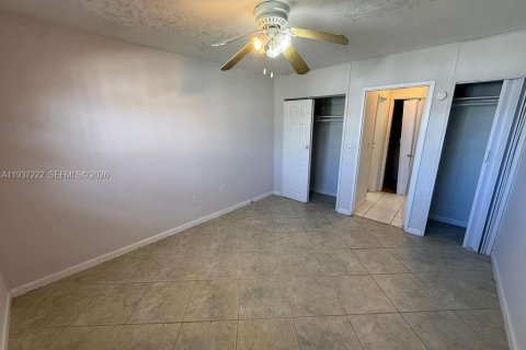 Снять в аренду кондоминиум в Норт-Майами-Бич, Флорида 1 спальня, 60.67м2, № 1995102 - фото 10