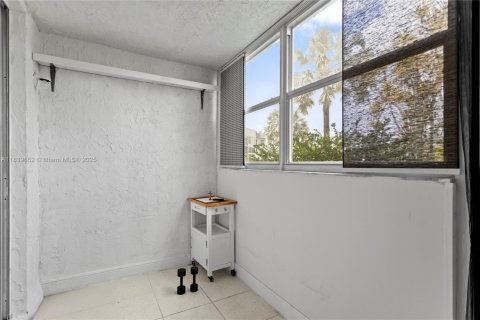 Condominio en venta en Margate, Florida, 2 dormitorios, 73.39 m2 № 1828337 - foto 25
