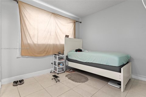 Condominio en venta en Margate, Florida, 2 dormitorios, 73.39 m2 № 1828337 - foto 27
