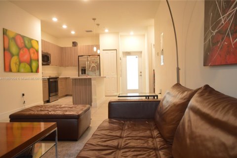 Condo in Doral, Florida, 2 bedrooms in URBANA  № 1939117 - photo 9