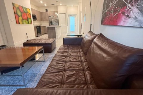 Condo in Doral, Florida, 2 bedrooms in URBANA  № 1939117 - photo 8