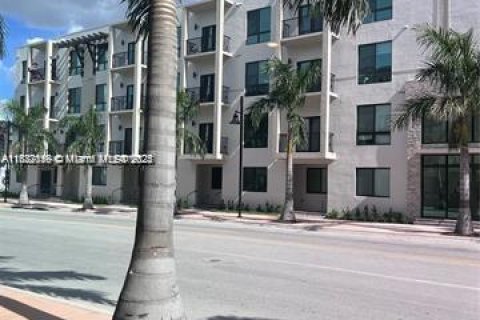 Condo in Doral, Florida, 2 bedrooms in URBANA  № 1939117 - photo 2
