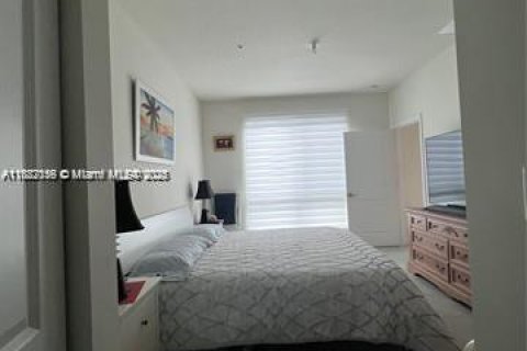Condo in Doral, Florida, 2 bedrooms in URBANA  № 1939117 - photo 15
