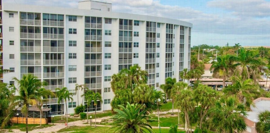 Condo in Pompano Beach, Florida, 2 bedrooms  № 2394727