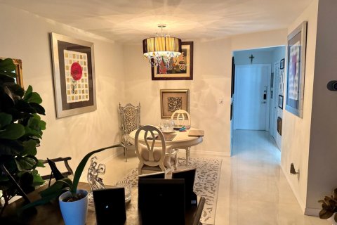 Condo in Pompano Beach, Florida, 2 bedrooms  № 2394727 - photo 5