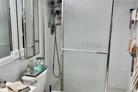 Condo in Pompano Beach, Florida, 2 bedrooms  № 2394727 - photo 12