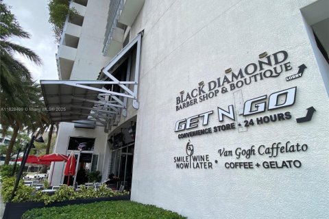 Condominio en venta en Miami, Florida, 47.19 m2 № 1806090 - foto 4