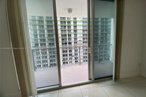 Condominio en venta en Miami, Florida, 47.19 m2 № 1806090 - foto 27