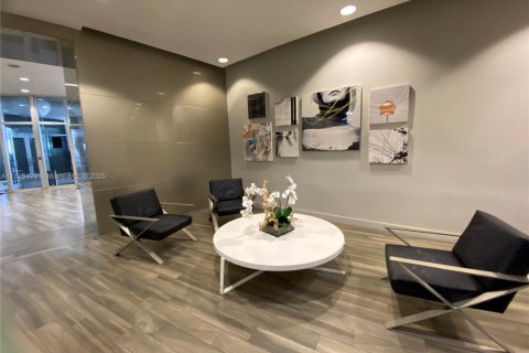 Condominio en venta en Miami, Florida, 47.19 m2 № 1806090 - foto 11
