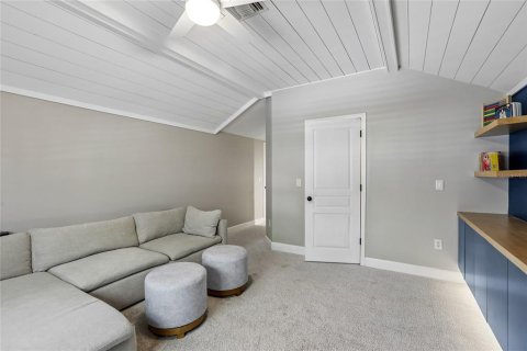 House in Fish Hawk, Florida 5 bedrooms, 269.6 sq.m. № 2093313 - photo 28
