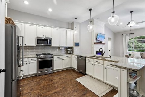 House in Fish Hawk, Florida 5 bedrooms, 269.6 sq.m. № 2093313 - photo 9