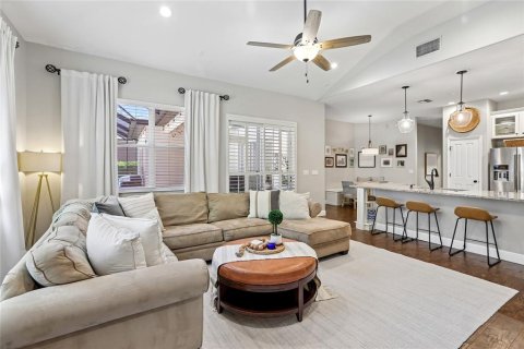 House in Fish Hawk, Florida 5 bedrooms, 269.6 sq.m. № 2093313 - photo 12