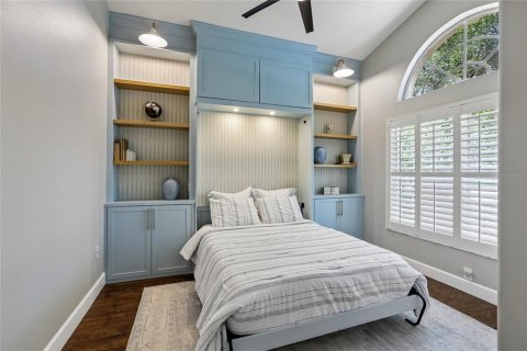 House in Fish Hawk, Florida 5 bedrooms, 269.6 sq.m. № 2093313 - photo 24