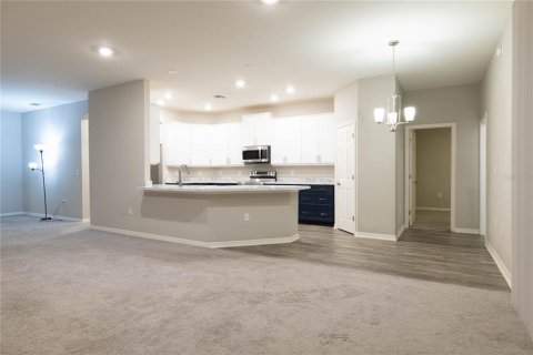 Villa ou maison à louer à Polk City, Floride: 4 chambres, 214.6 m2 № 2157698 - photo 13