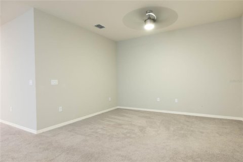 Villa ou maison à louer à Polk City, Floride: 4 chambres, 214.6 m2 № 2157698 - photo 26