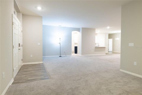 Villa ou maison à louer à Polk City, Floride: 4 chambres, 214.6 m2 № 2157698 - photo 10