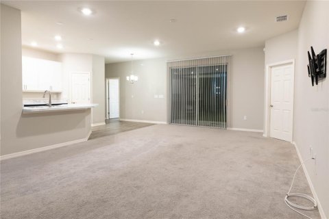 Villa ou maison à louer à Polk City, Floride: 4 chambres, 214.6 m2 № 2157698 - photo 14