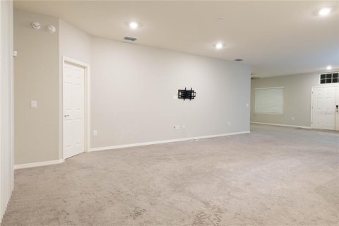 Villa ou maison à louer à Polk City, Floride: 4 chambres, 214.6 m2 № 2157698 - photo 16