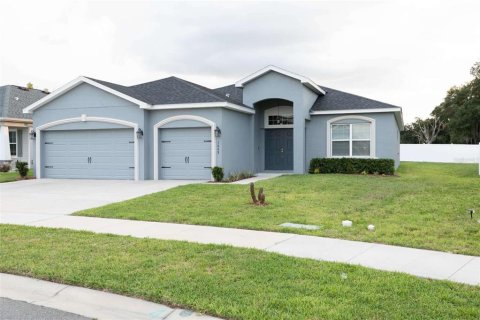 Villa ou maison à louer à Polk City, Floride: 4 chambres, 214.6 m2 № 2157698 - photo 3