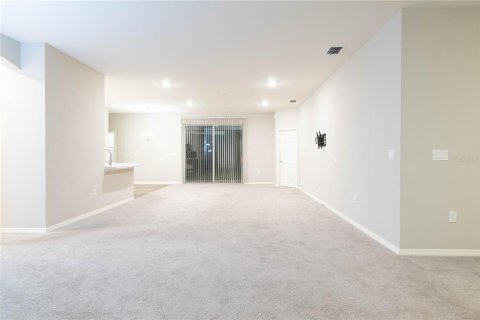 Villa ou maison à louer à Polk City, Floride: 4 chambres, 214.6 m2 № 2157698 - photo 9