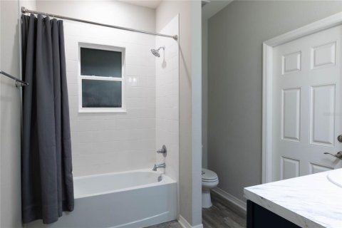 Villa ou maison à louer à Polk City, Floride: 4 chambres, 214.6 m2 № 2157698 - photo 30