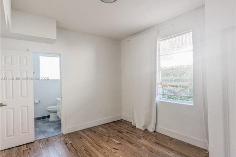 Снять в аренду виллу или дом в Майами, Флорида 3 спальни, 205.59м2, № 2043863 - фото 7