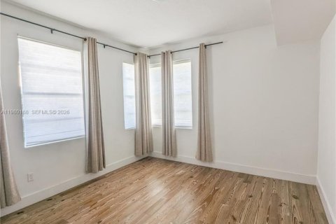 Снять в аренду виллу или дом в Майами, Флорида 3 спальни, 205.59м2, № 2043863 - фото 9