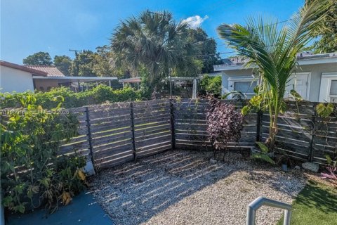 Снять в аренду виллу или дом в Майами, Флорида 3 спальни, 205.59м2, № 2043863 - фото 12