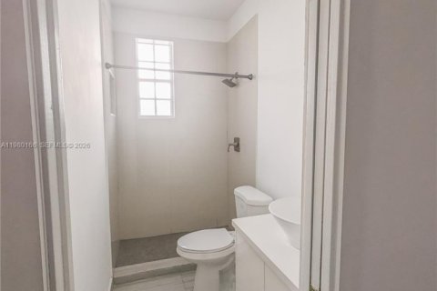 Снять в аренду виллу или дом в Майами, Флорида 3 спальни, 205.59м2, № 2043863 - фото 10