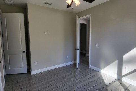 House in New Smyrna Beach, Florida 4 bedrooms, 226.5 sq.m. № 1893839 - photo 30