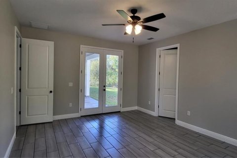 House in New Smyrna Beach, Florida 4 bedrooms, 226.5 sq.m. № 1893839 - photo 15