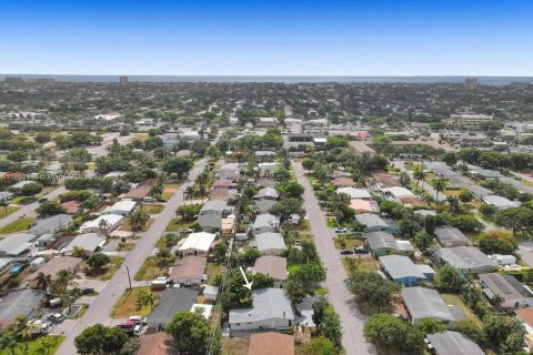 Casa en venta en Pompano Beach, Florida, 3 dormitorios, 133.69 m2 № 1875143 - foto 14
