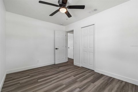 Casa en venta en Tampa, Florida, 4 dormitorios, 106.56 m2 № 2199641 - foto 25