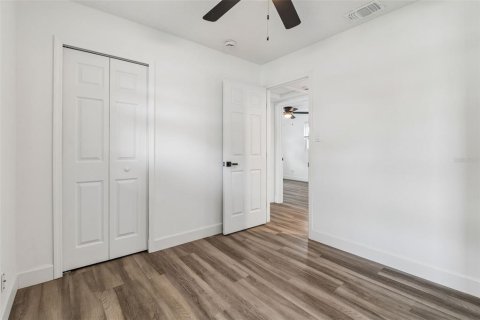 Casa en venta en Tampa, Florida, 4 dormitorios, 106.56 m2 № 2199641 - foto 21