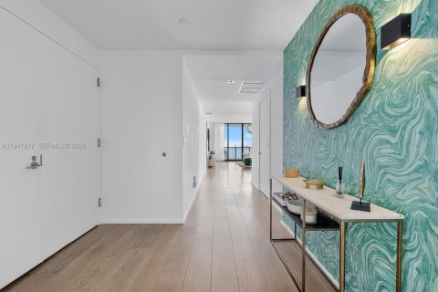 Condo in Miami, Florida, 4 bedrooms  № 2025978 - photo 3