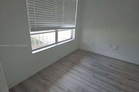 Condominio en alquiler en Miami Gardens, Florida, 1 dormitorio, 40.88 m2 № 2401513 - foto 8